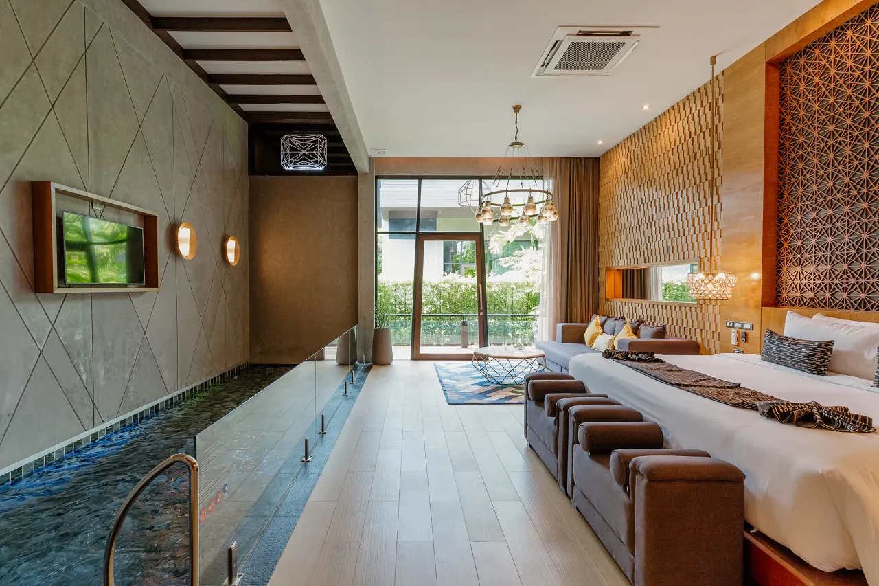 Test Villa Fixed - Pool Area View