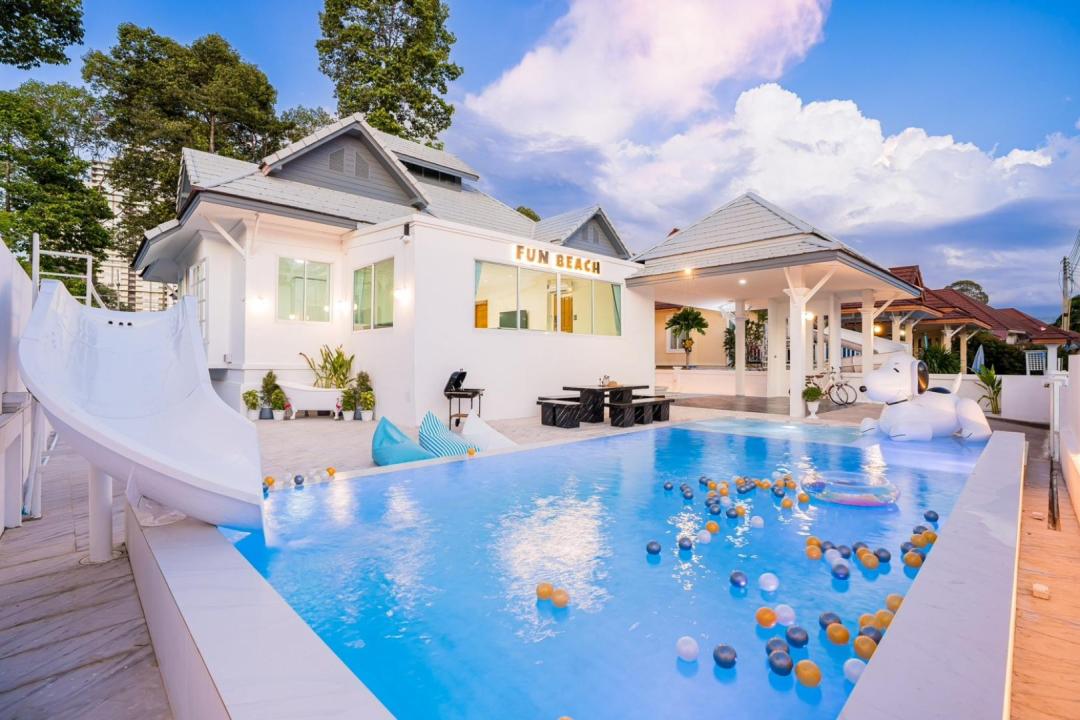 Fun Beach - Villa Interior View
