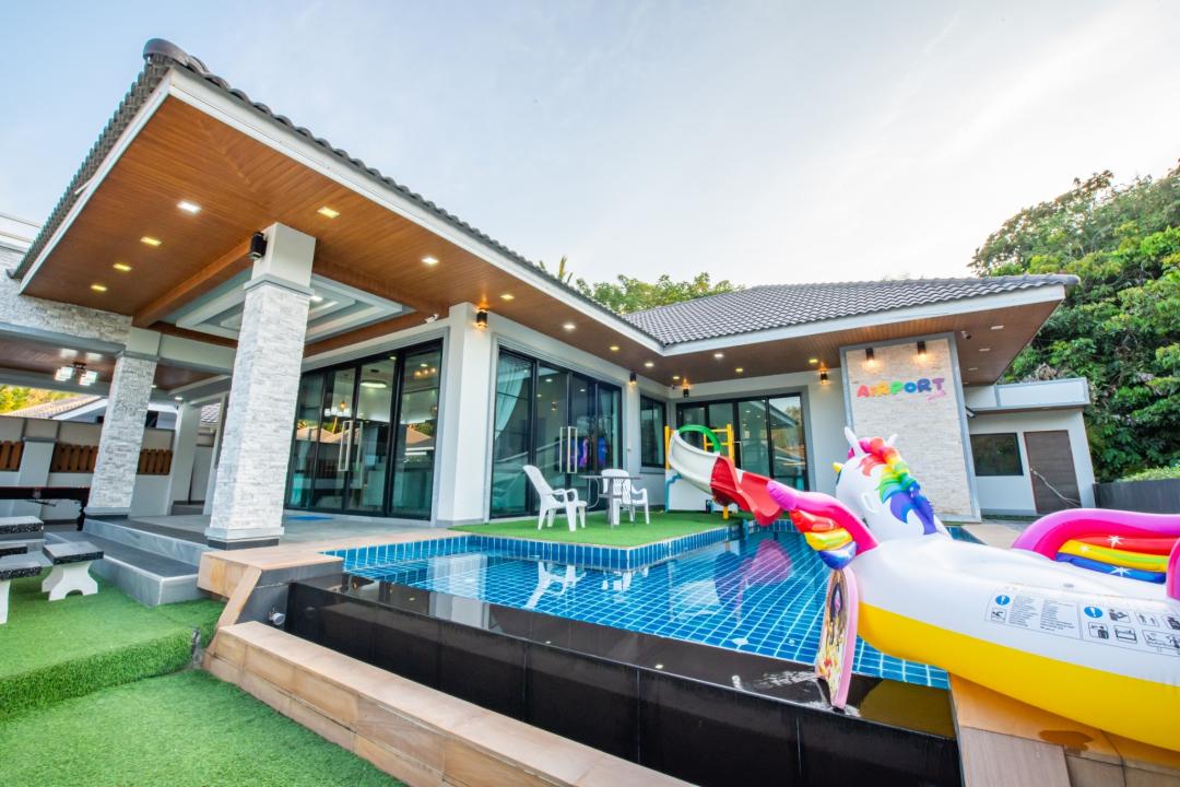 Airport - Main Cover Photo in Pattaya