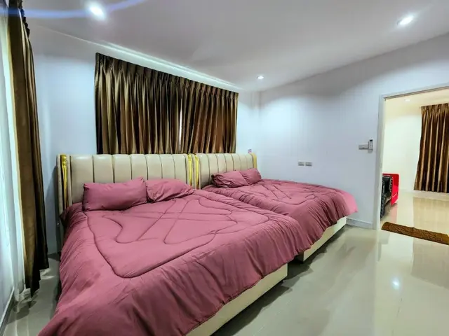 Tukta - Bedroom View