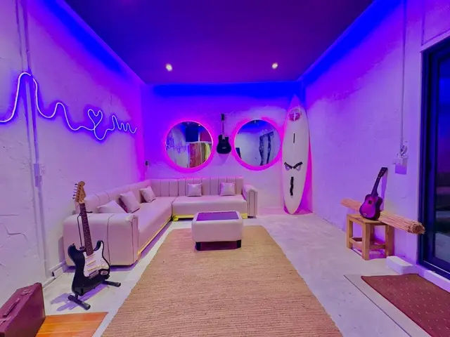 Beach House - Living Area