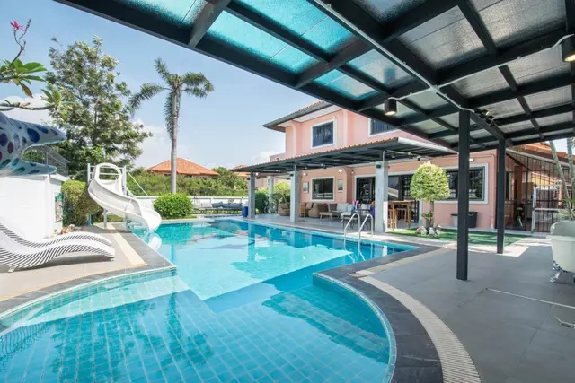 Dsmile - Living Area