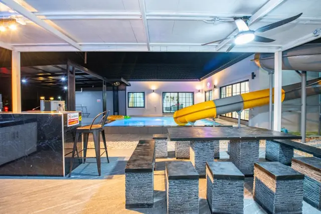 BreezyS - Bedroom View