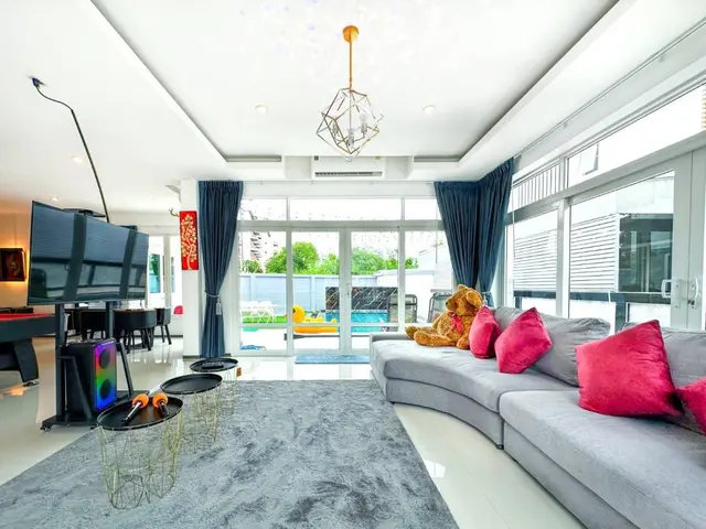 Seaside - Bedroom View