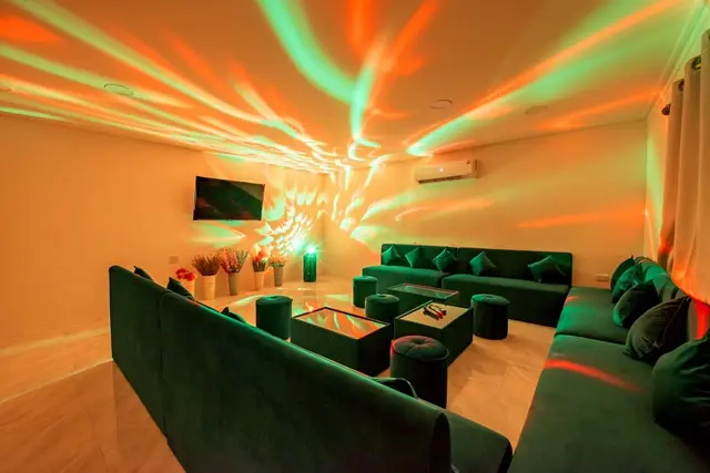 British Resort - Bedroom View