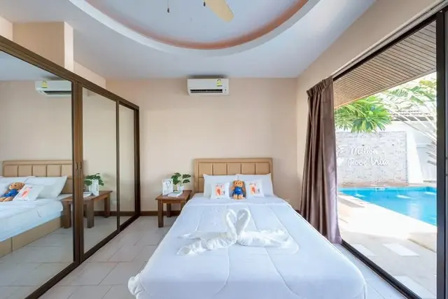 Villa Bedroom 1