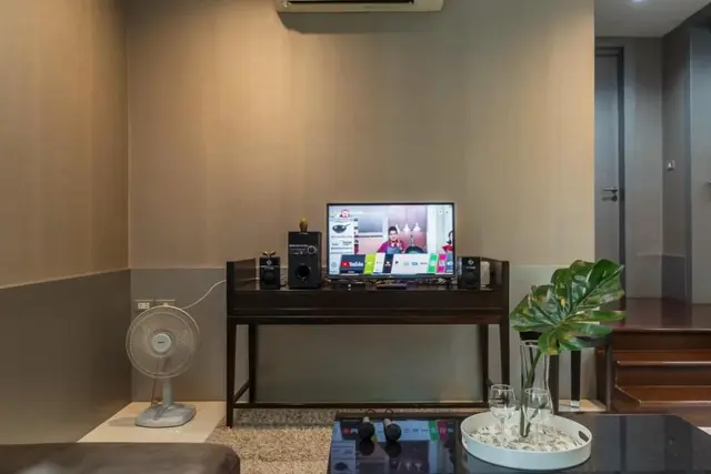 Red 2 BR Nagawari - Pool Area View