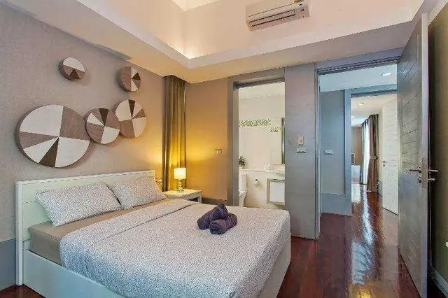 Villa Bedroom 1
