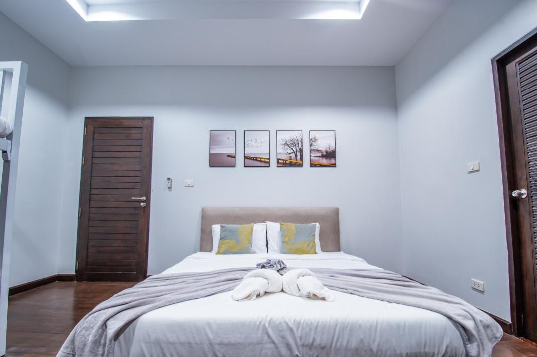 Villa Bedroom 2