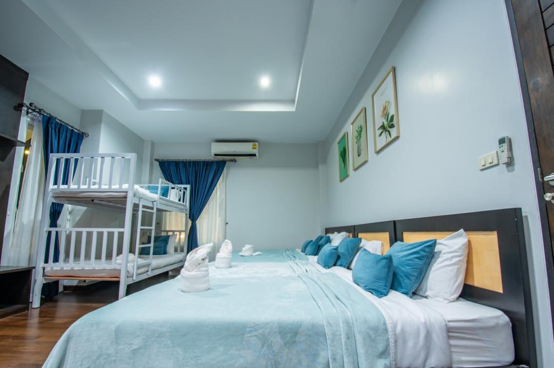 Villa Bedroom 1