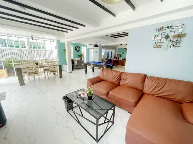 JT12-Villa 4 - Villa Interior View