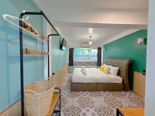 Summer Season - Living Area