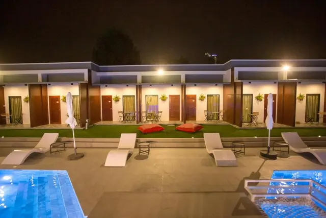 Big Alice - Pool Area View