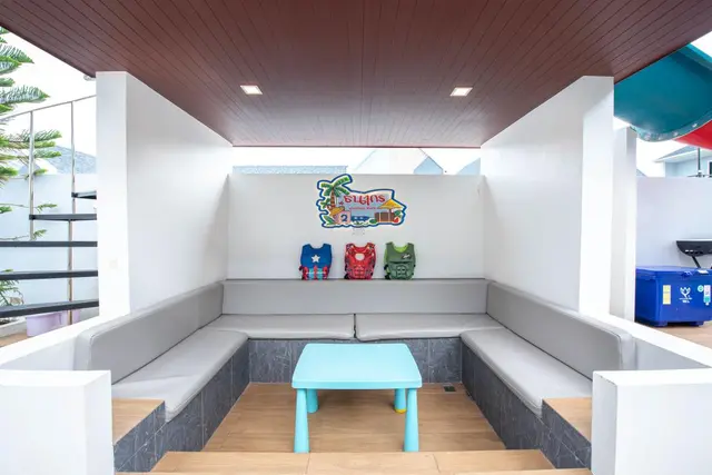 ธนากร 2 - Pool Area View