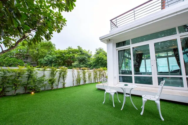 Sea Breeze Grand - Pool Area View