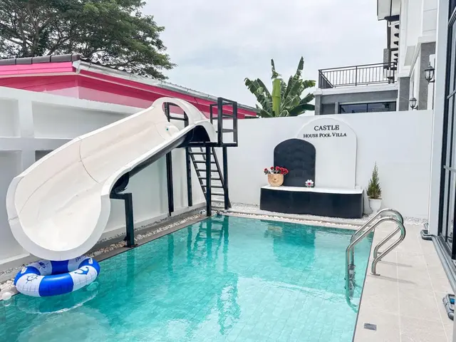 Castle House Poolvilla - Pool Area View