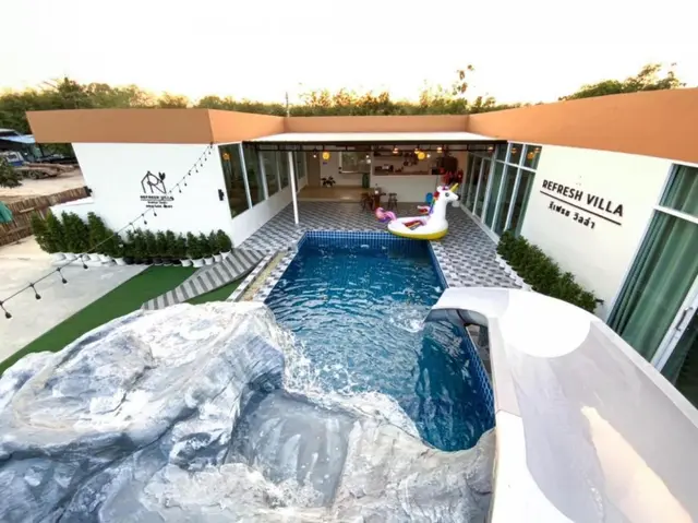 Refresh - Pool Area View