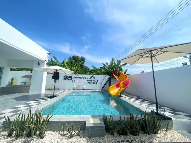 Twenty five - Main Cover Photo in Pattaya