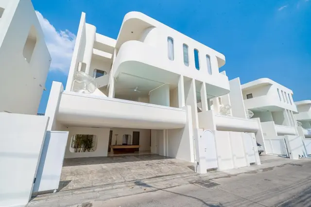 Ceryn  villa 19 - Main Cover Photo in Pattaya