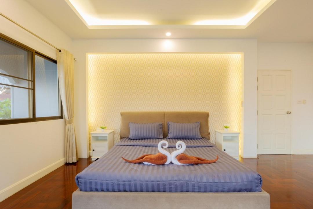 Villa Bedroom 4