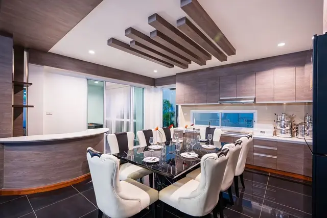 Cosmo - Main Cover Photo in Pattaya