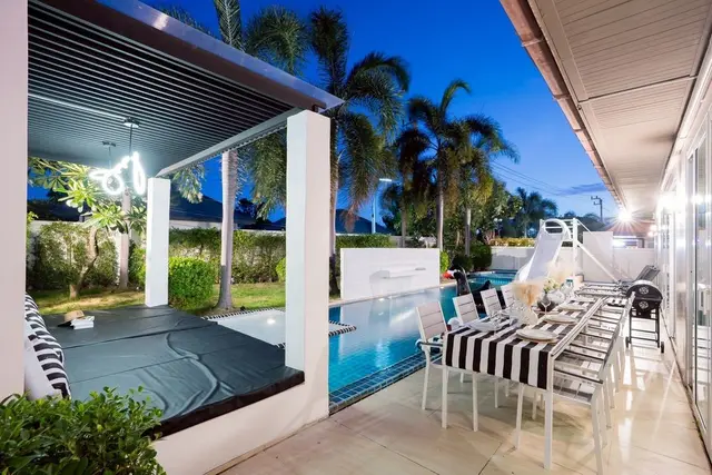 Secret Garden - Pool Area View