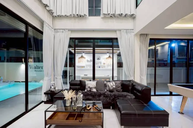 Walter's house - Bedroom View