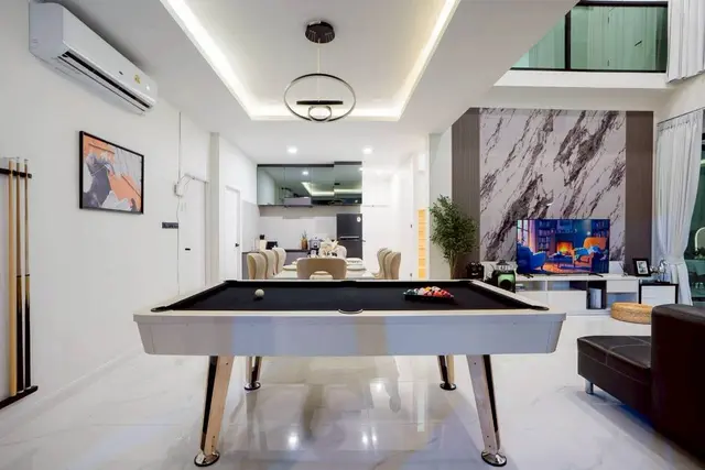 Walter's house - Living Area