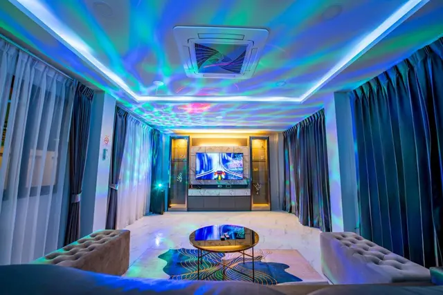 ภิรมย์ 5 - Pool Area View