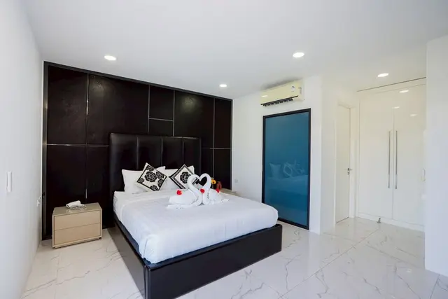 Villa Bedroom 2