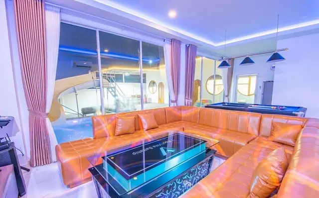 V Poolvilla 2 - Villa Interior View