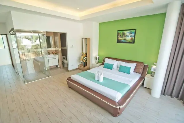 Villa Bedroom 5