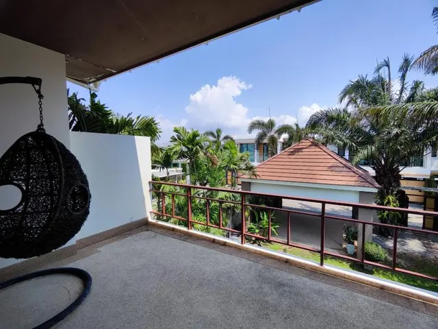 Jomtien T8 - Villa Interior View