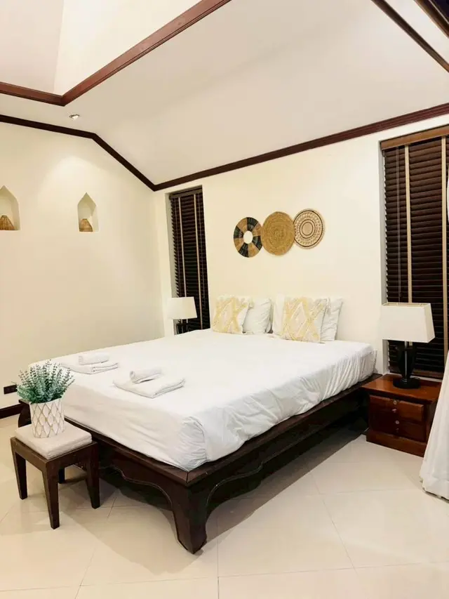 Villa Bedroom 2