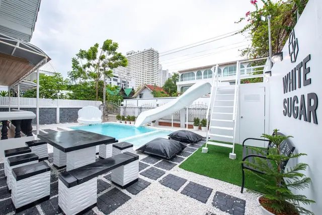 White Sugar - Main Cover Photo in Pattaya