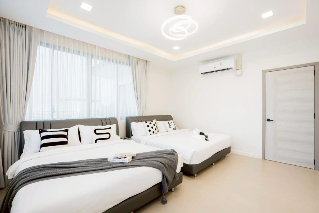 Villa Bedroom 6