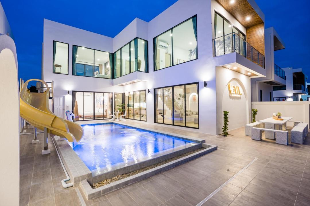 EVA - Pool Area View
