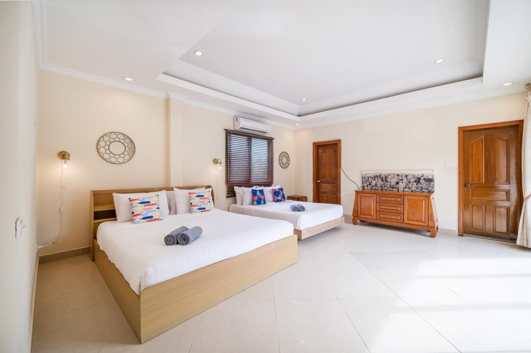 Villa Bedroom 6