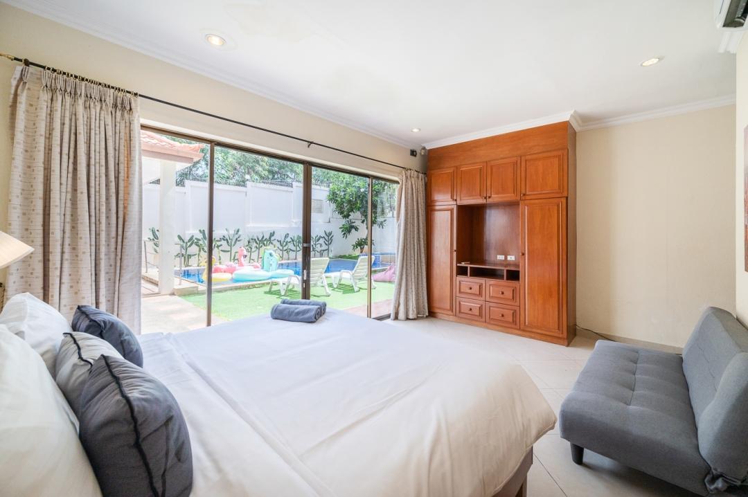 Villa Bedroom 7