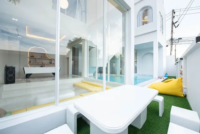 Pool Space -BK Luxury - Main Cover Photo in Pattaya