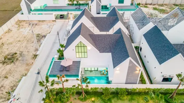 Heavenly - Main Cover Photo in Pattaya