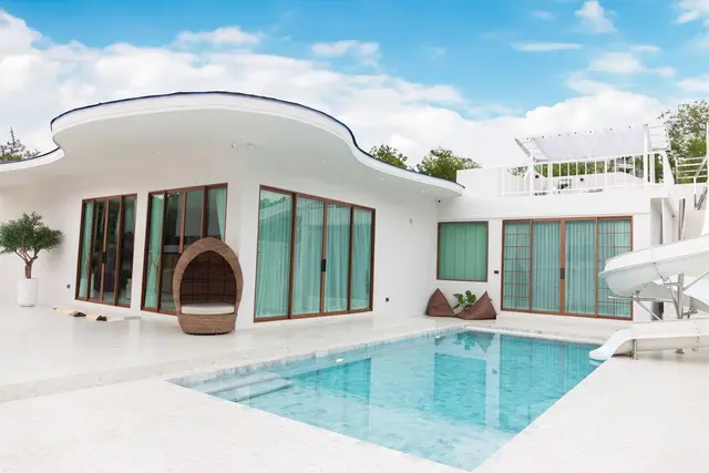 Nabi luxury - Main Cover Photo in Pattaya