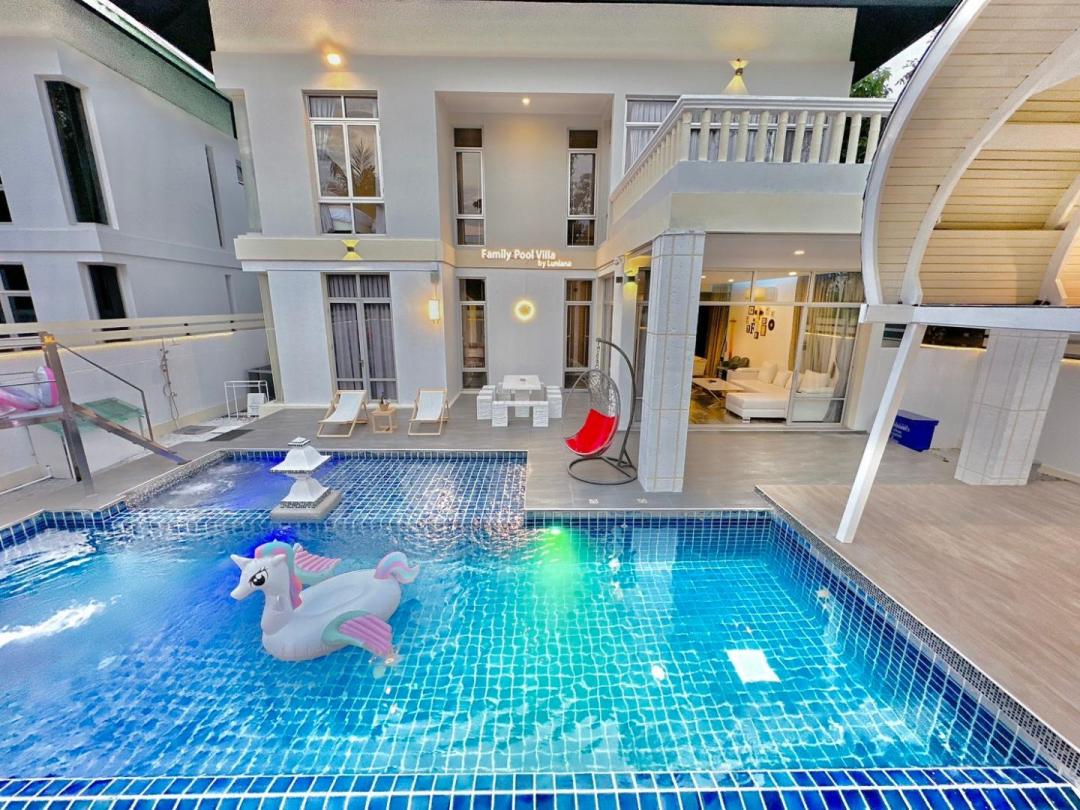 Family - Villa Interior View
