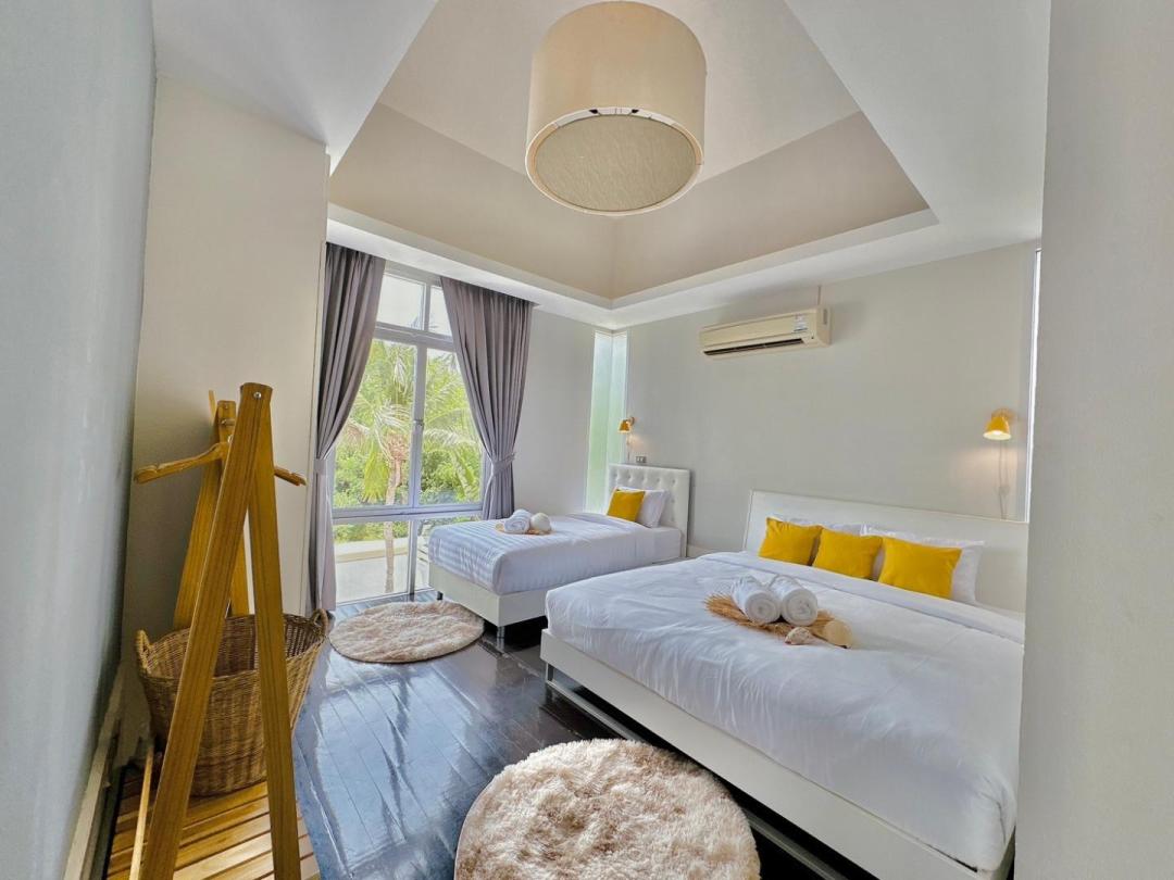 Villa Bedroom 4