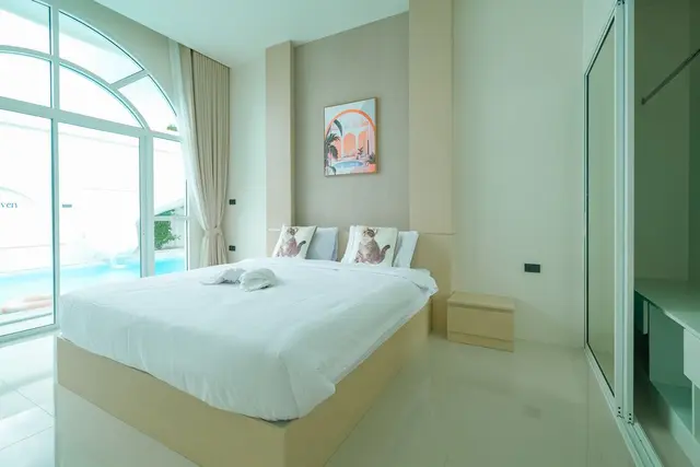 Villa Bedroom 4