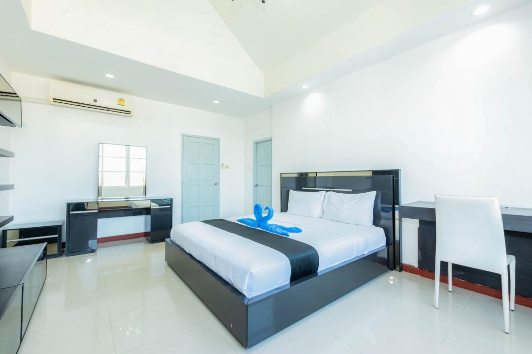 Villa Bedroom 5