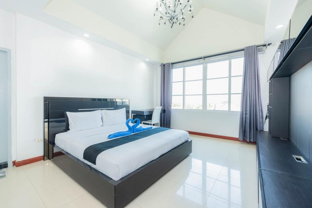 Villa Bedroom 4