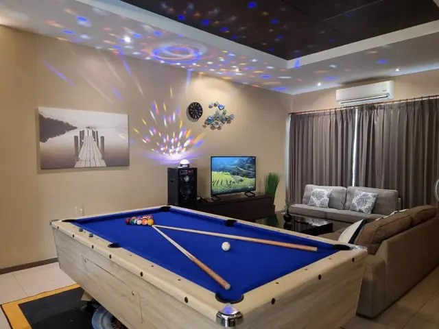 Sea Life Poolvilla - Villa Interior View