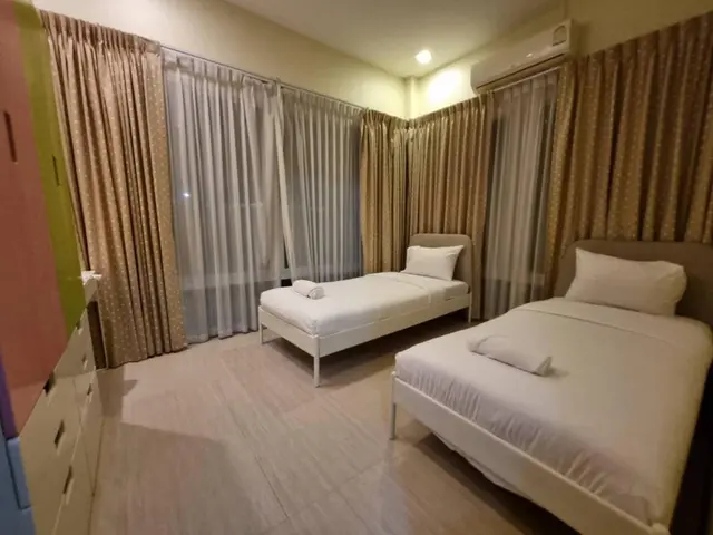 ChinJu - Living Area