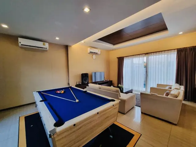 SilverGold Poolvilla - Villa Interior View